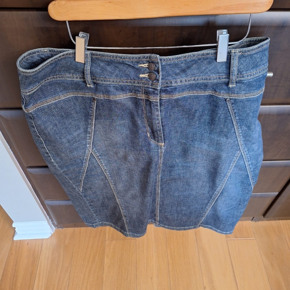Olsen Europe Jean Denim Skirt with Button Detail